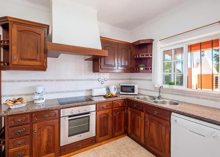 Sunrise By Algarve Vacation * Carvoeiro (Lagoa)