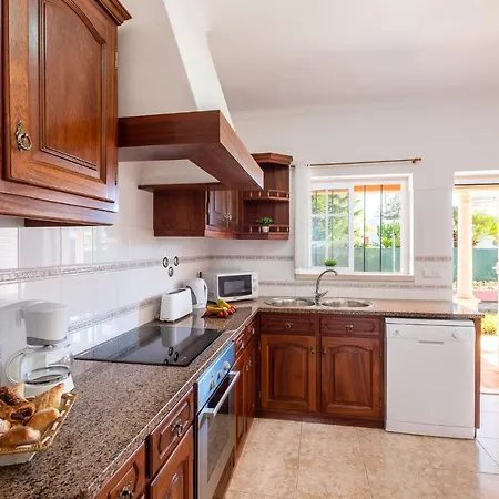 Sunrise - Com Piscina Privada E Bbq Em Carvoeiro (Lagoa)